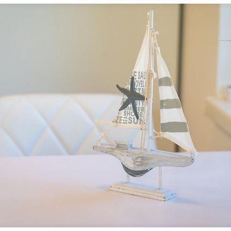 Kenese Regatta Apartman Balatonkenese Buitenkant foto